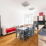 Rooms Nearto Main Square
